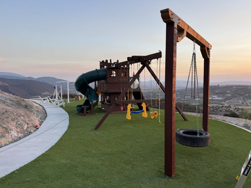 Outdoor Furniture, Playsets & Sheds Assembly